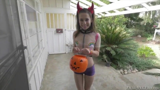 Halloween Fuck With Ariel Grace