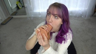 Deepthroat Amateur GIF